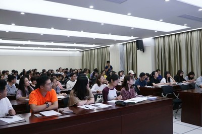 國外心理咨詢人員培養和管理及我國現狀研究——錢銘怡教授講座回顧